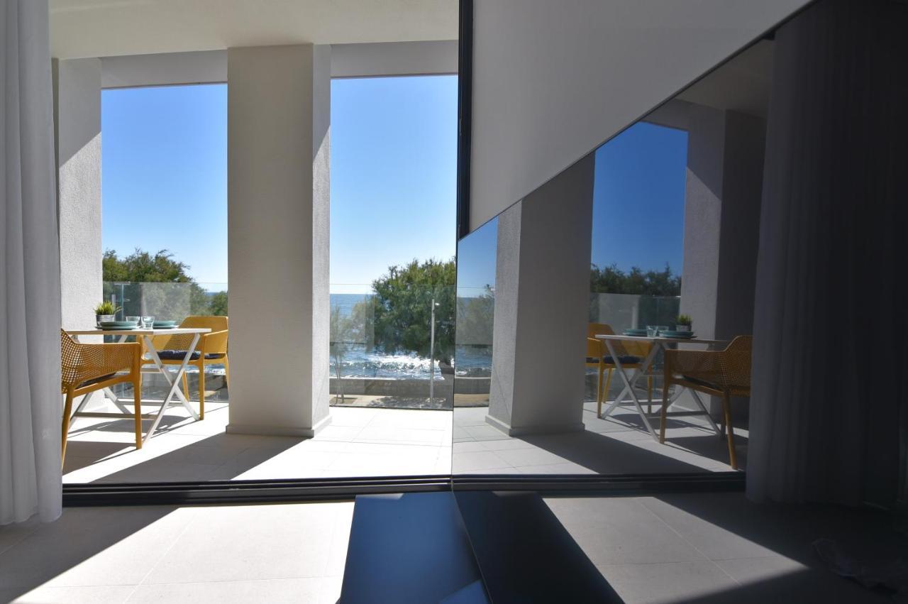 Lluisalbert L' Escala エクステリア 写真