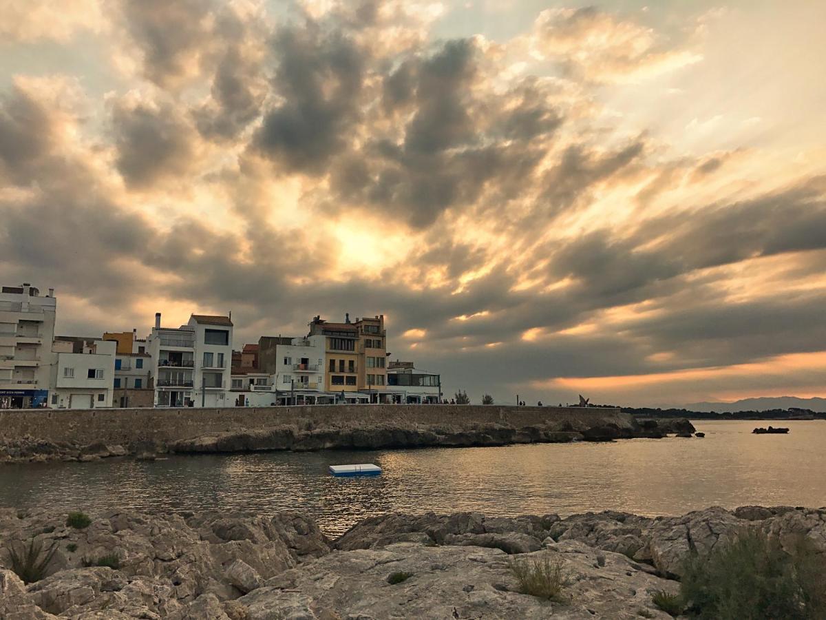 Lluisalbert L' Escala エクステリア 写真